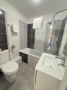 luxor bastille hotel