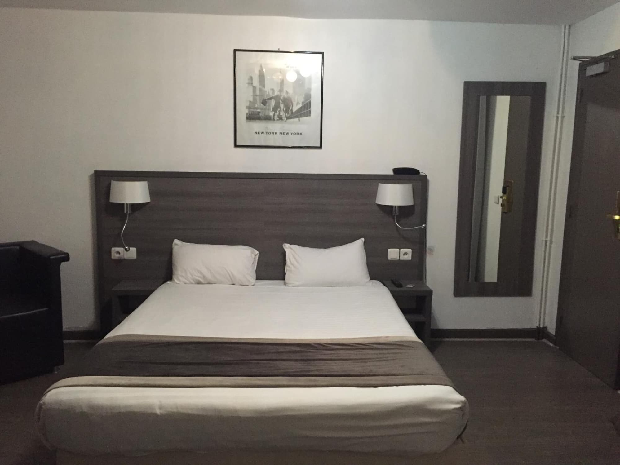 luxor bastille hotel