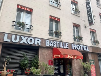 luxor bastille hotel