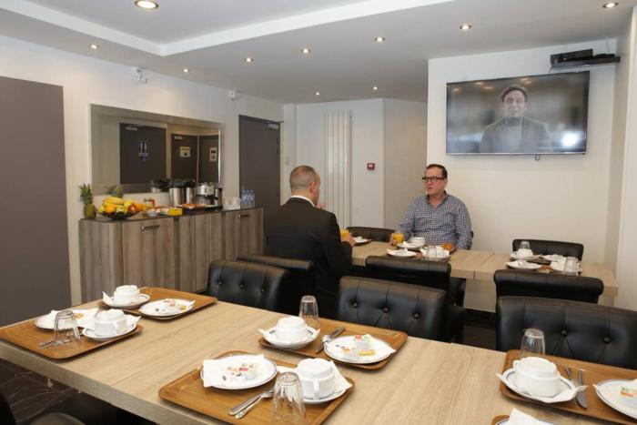 luxor bastille hotel