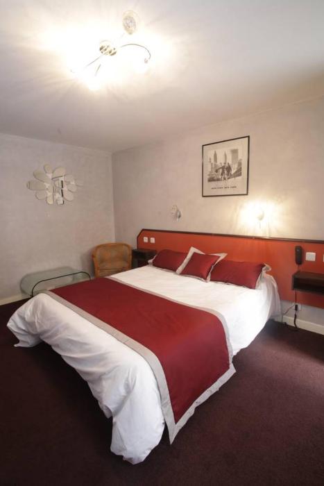 luxor bastille hotel