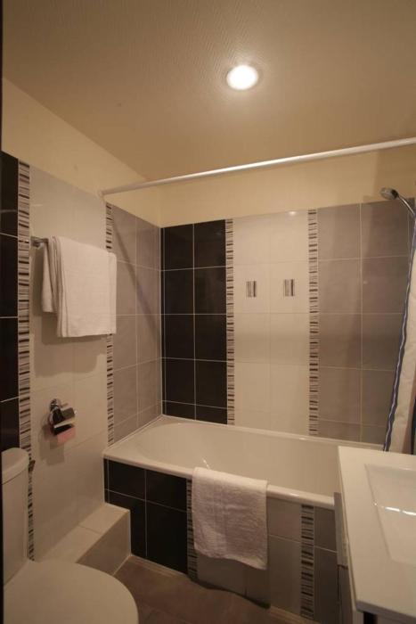 luxor bastille hotel