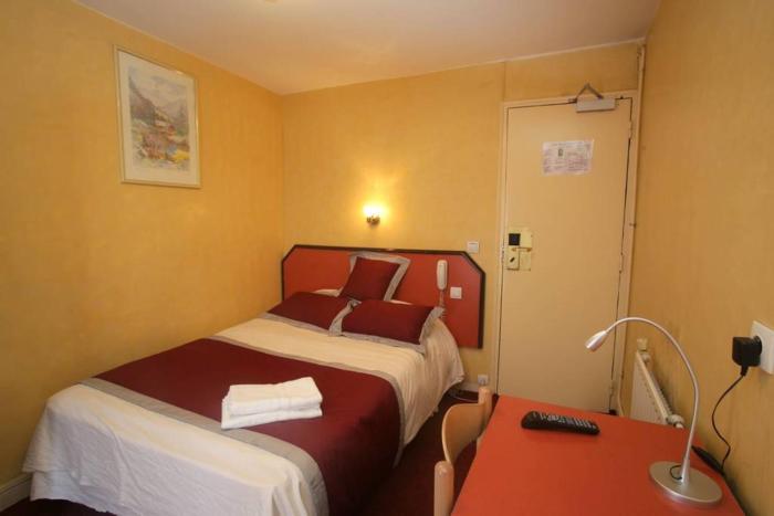 luxor bastille hotel