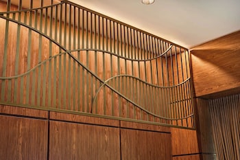 lively hotel on oak oklahoma city tapestry by hilton