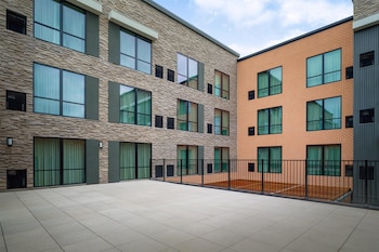 the nobleman fort worth tapestry collection by hilton