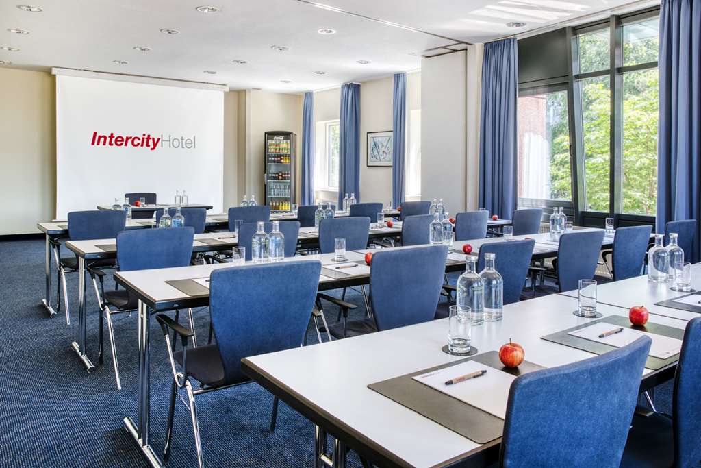 intercityhotel freiburg