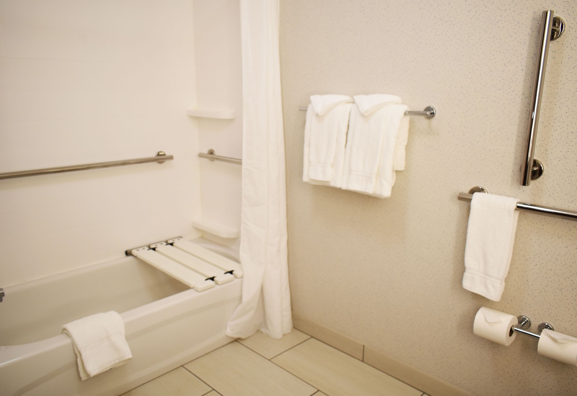 holiday inn express hotel and suites fresno northwest herndon by ihg
