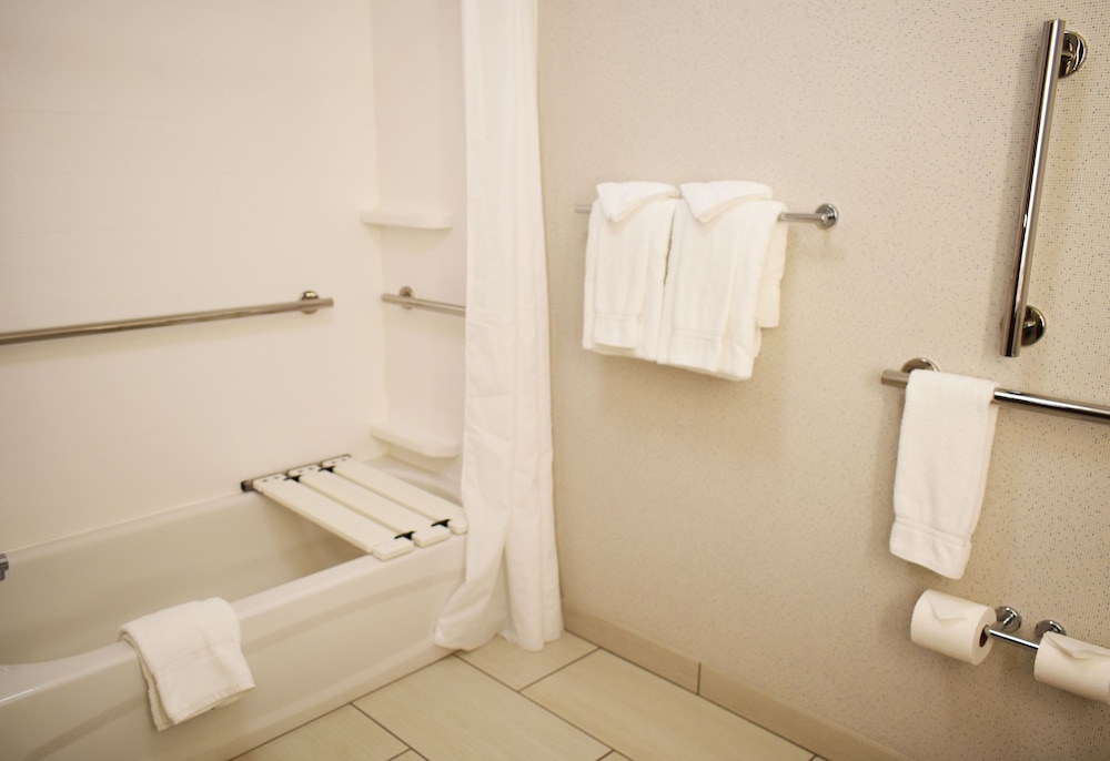 holiday inn express hotel and suites fresno northwest herndon by ihg