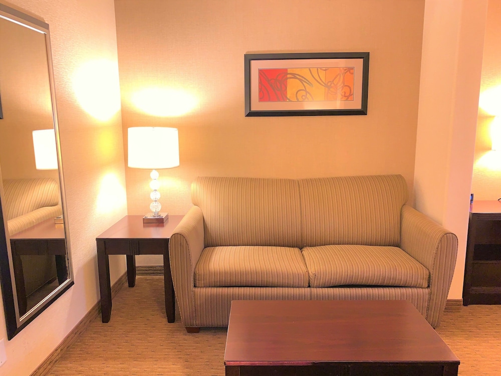 holiday inn express hotel and suites fresno northwest herndon by ihg