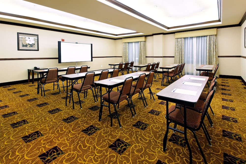 holiday inn express hotel and suites fresno northwest herndon by ihg