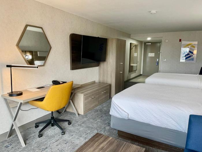 holiday inn express hotel and suites fresno northwest herndon by ihg