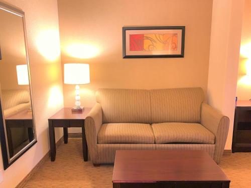 holiday inn express hotel and suites fresno northwest herndon by ihg