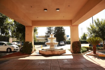 Ramada By Wyndham Fresno Northwest,Near Forestiere Underground Gardens,3 star