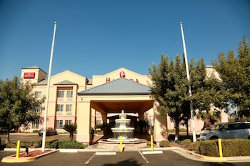 Ramada By Wyndham Fresno Northwest,Near Forestiere Underground Gardens,3 star