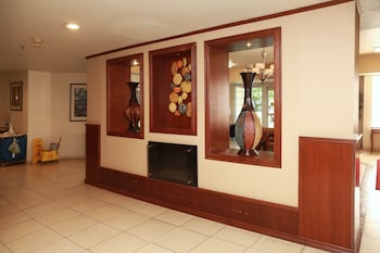 Ramada By Wyndham Fresno Northwest,Near Forestiere Underground Gardens,3 star