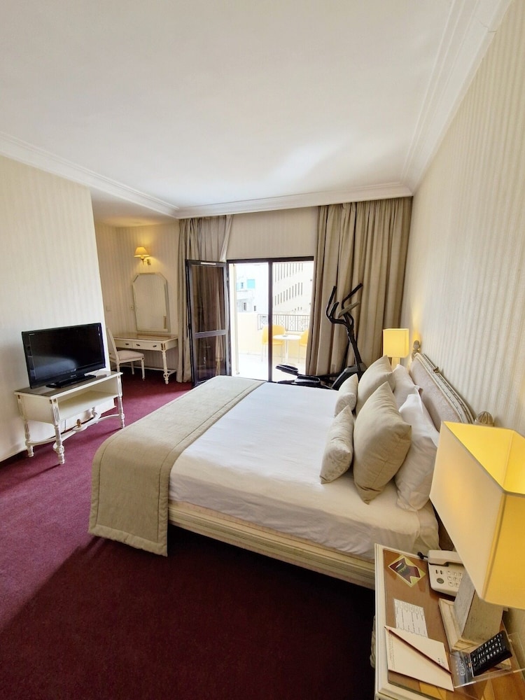 hotel belvedere fourati