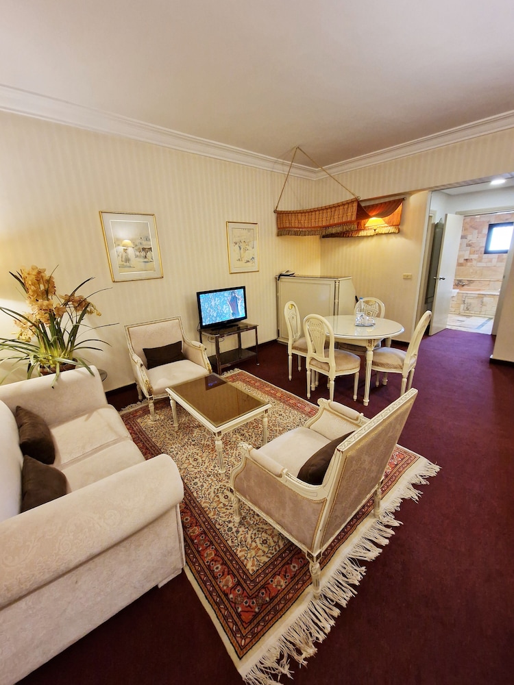 hotel belvedere fourati