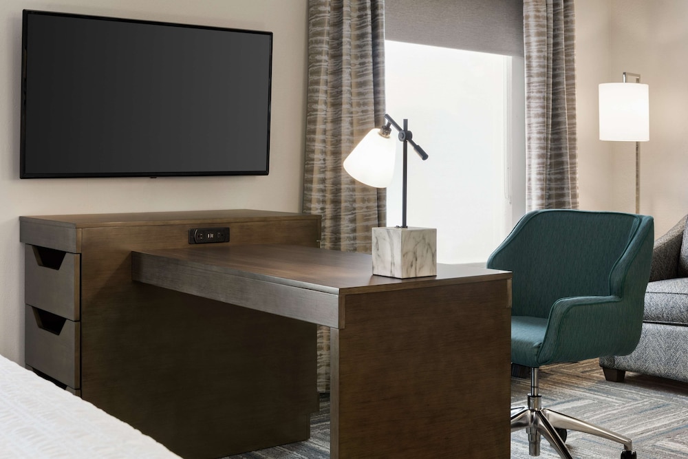 hampton inn and suites salisbury fruitland