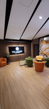 th luxury central