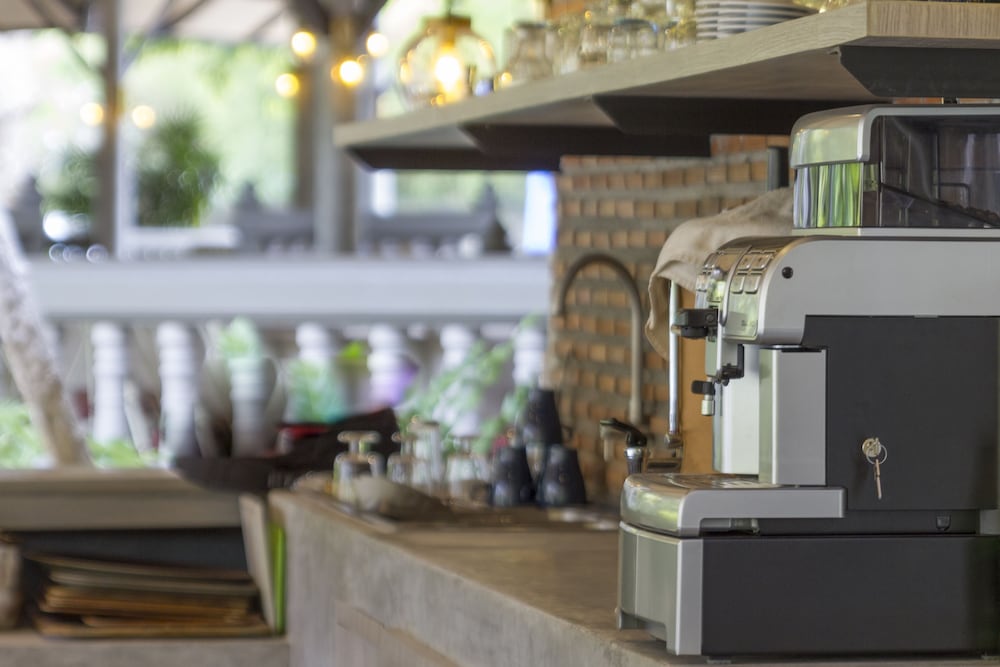 lets hyde pattaya resort and villas