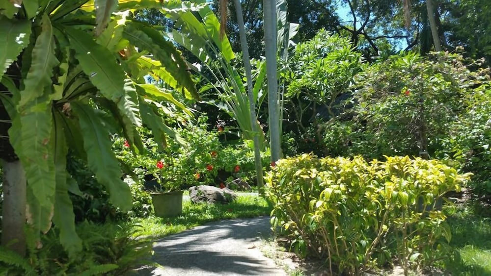 lets hyde pattaya resort and villas