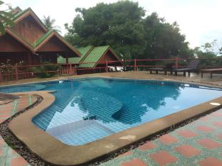 tharathip resort