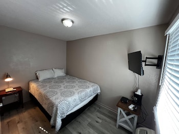 the 409 bolivar beach hotel