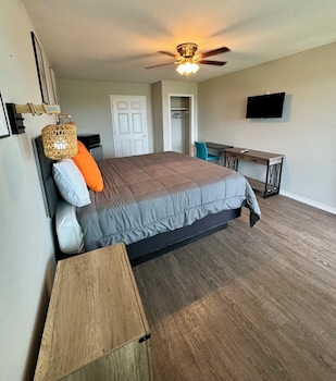 the 409 bolivar beach hotel