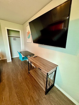 the 409 bolivar beach hotel