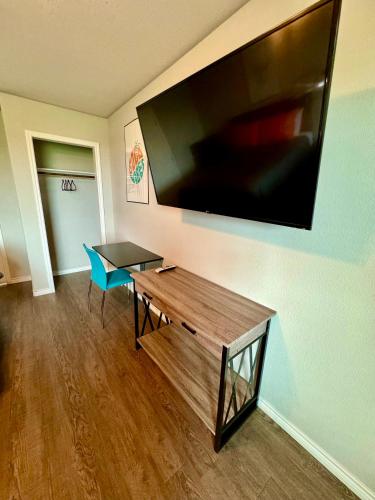 the 409 bolivar beach hotel