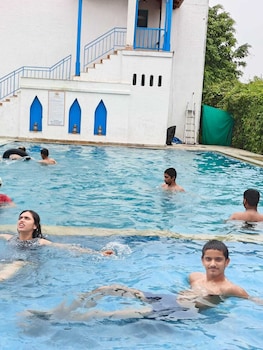 arch the baakhli resort