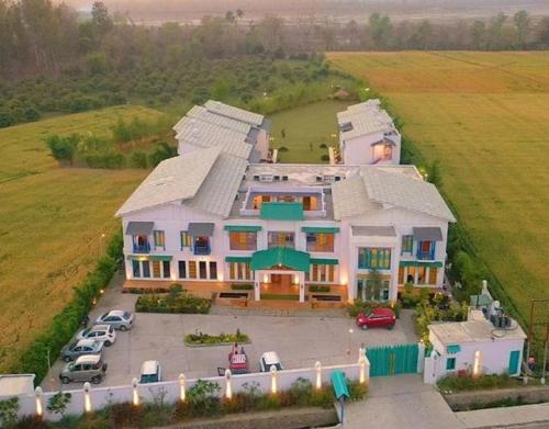 arch the baakhli resort