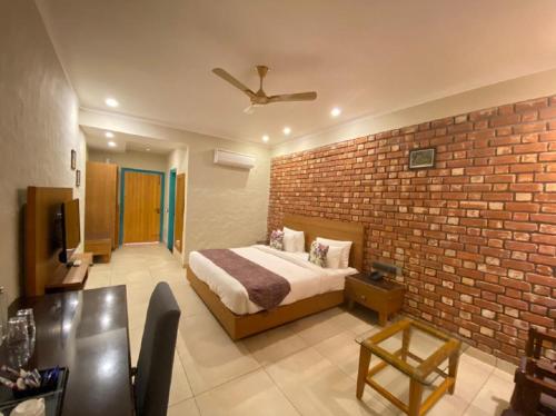 arch the baakhli resort