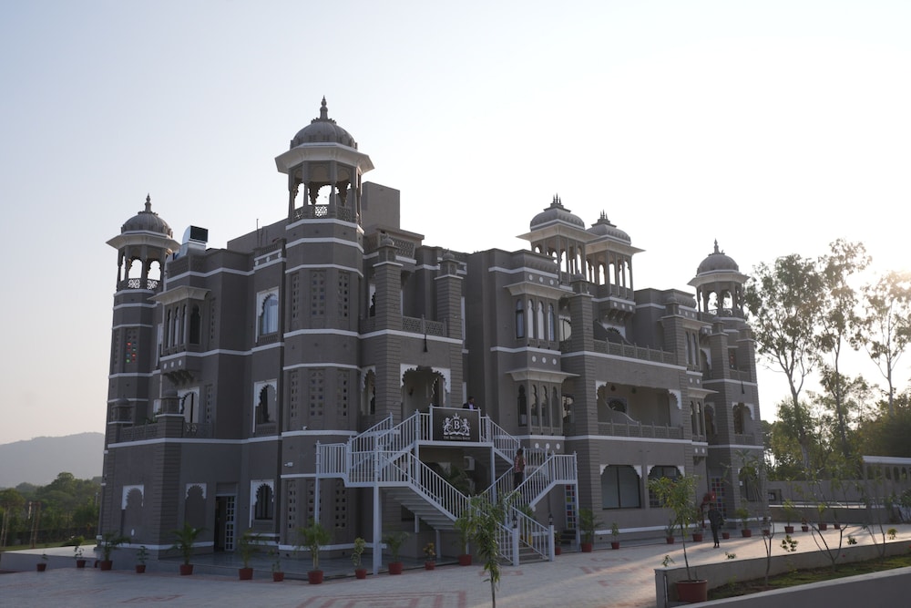 The Biletha Bagh,,3 star