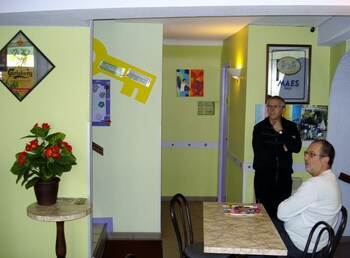 Hotel La Fontaine,Lourdes>>Hautes-Pyrénées,1 star