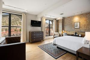 Hotel Maxwell Anderson,,3 star