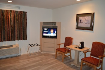 jolly roger hotel