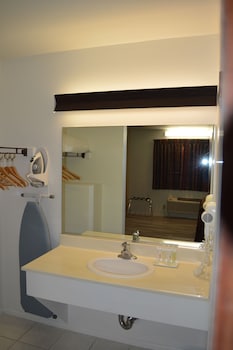 Jolly Roger Hotel,Marina Del Rey>>Los Angeles,3 star