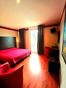 hotel jeanne darc