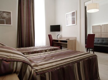 hotel jeanne darc