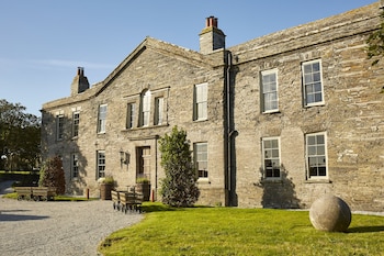 the pig at harlyn bay cornwall