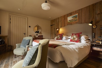 the pig at harlyn bay cornwall