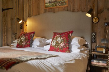 the pig at harlyn bay cornwall