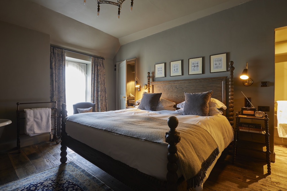 the pig at harlyn bay cornwall