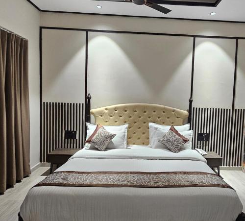 The Premier Gir Resort,,3 star