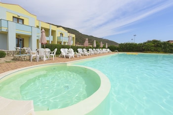 hotel isola rossa