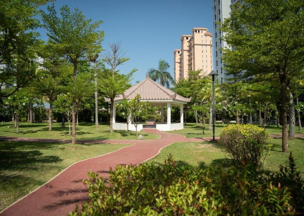 the q residence vientiane