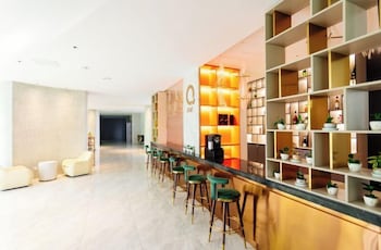 the q residence vientiane