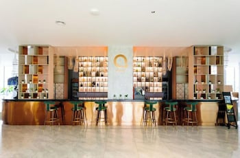 the q residence vientiane