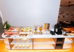 the q residence vientiane